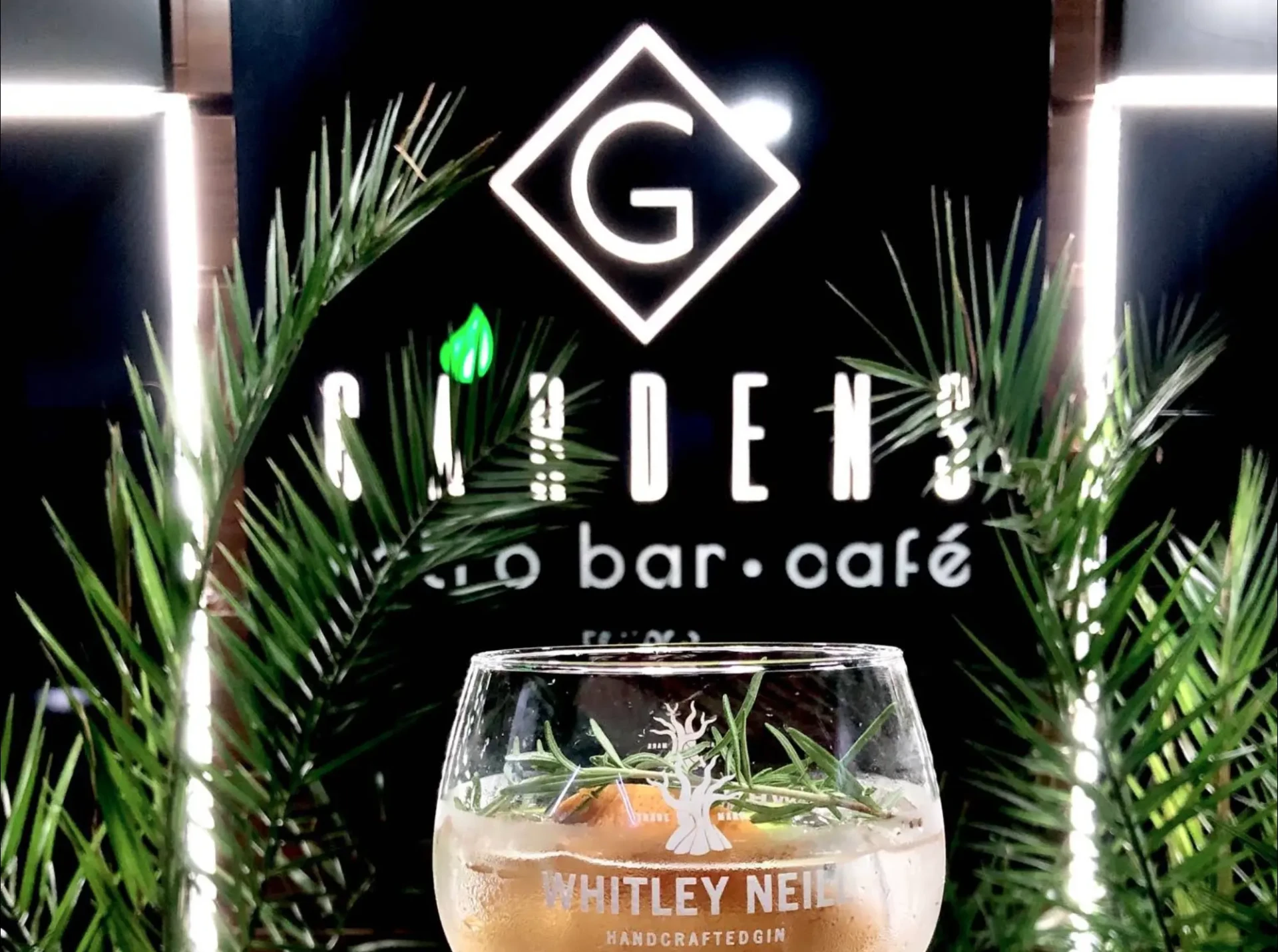 gardens-retro-bar-cafe